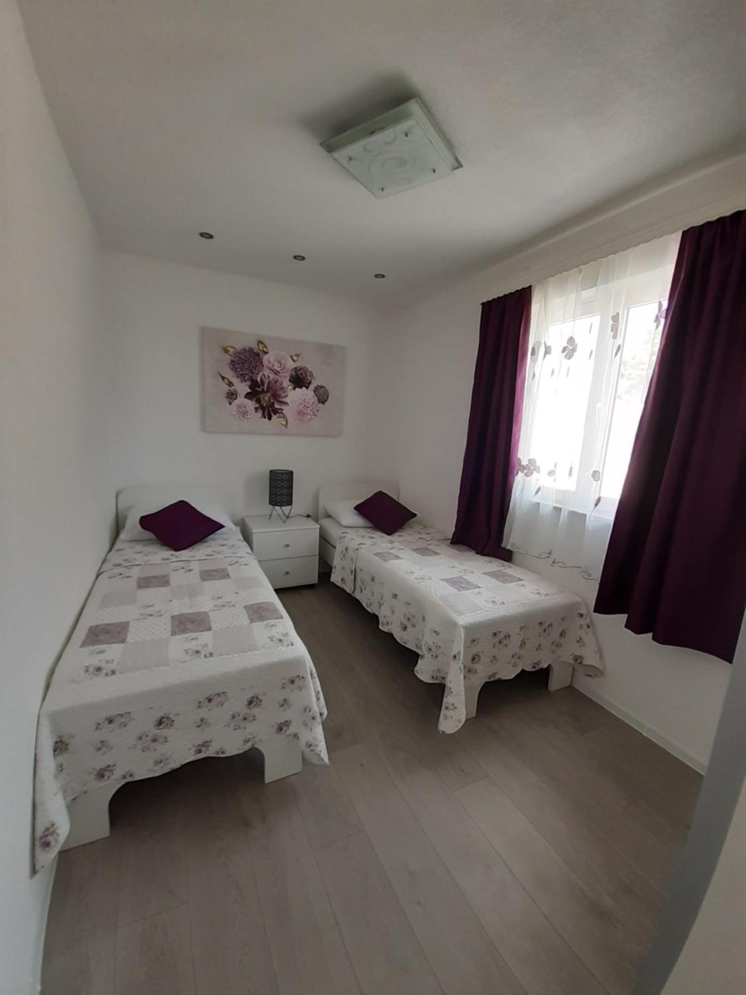 Apartment Lucky With Jacuzzi Trogir Szoba fotó