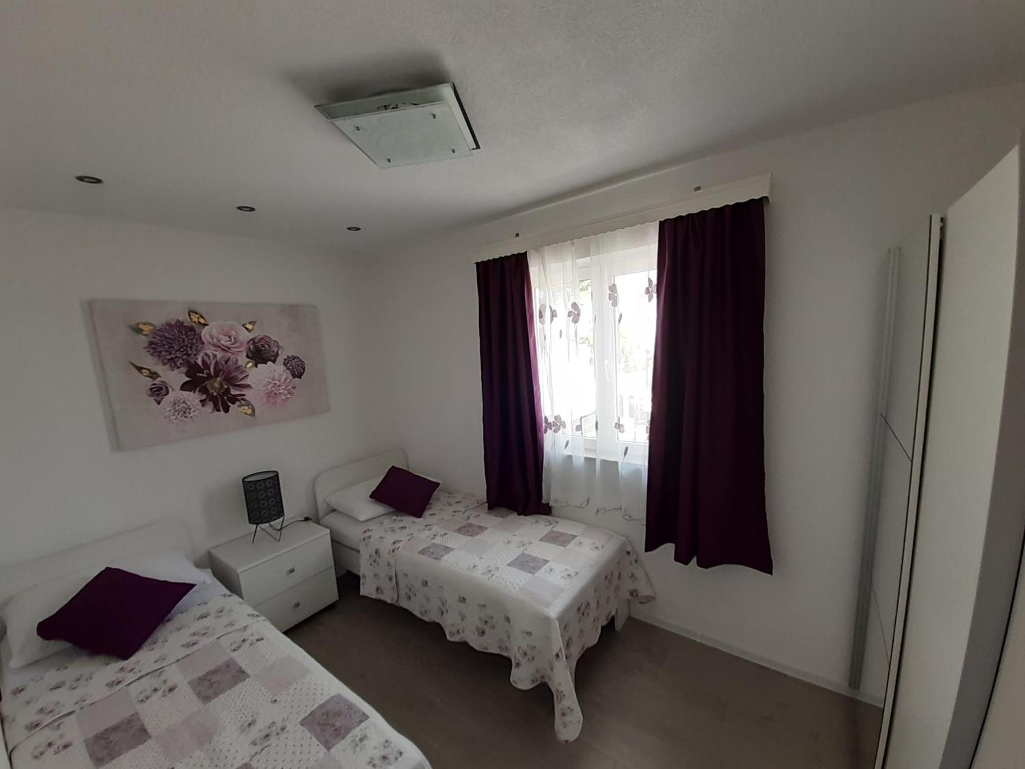 Apartment Lucky With Jacuzzi Trogir Szoba fotó