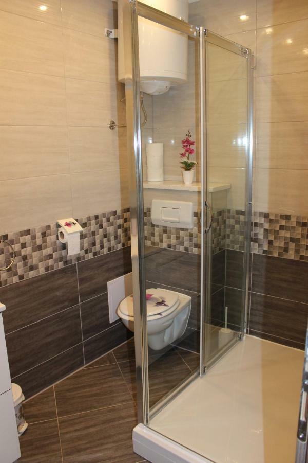 Apartment Lucky With Jacuzzi Trogir Kültér fotó